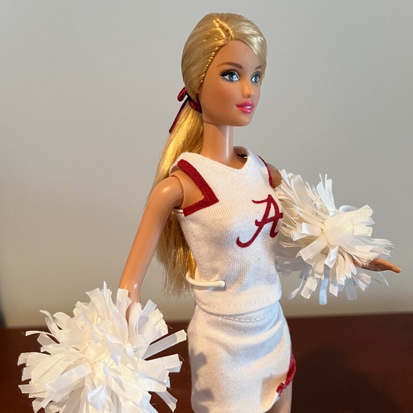 Barbie Doll 2012 University of Alabama Barbie - Picture 5 of 7